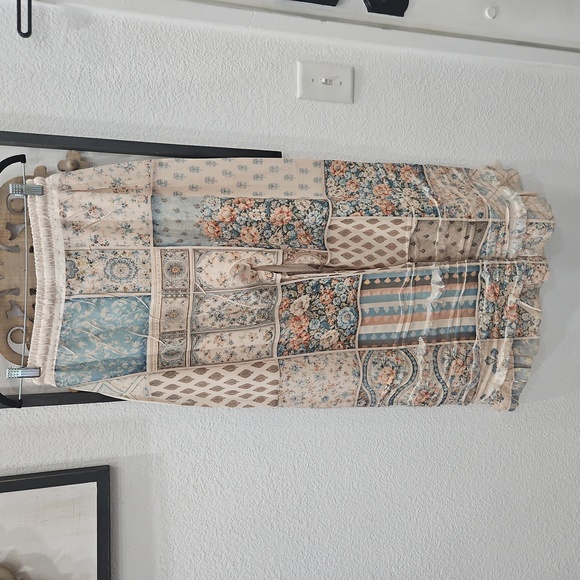 Sold Out! Boho Floral Contrast Ruffle Pants - Picture 4 of 6